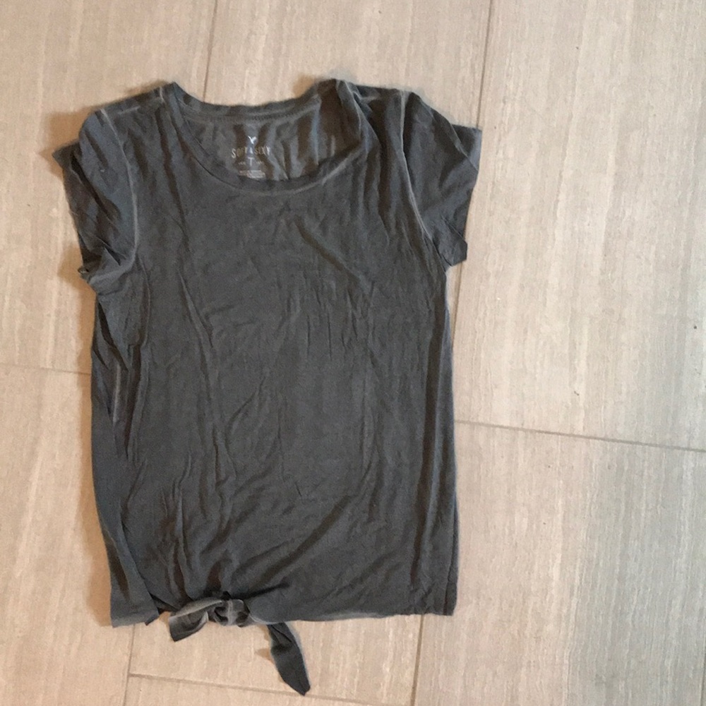 American Eagle grey t-shirt
